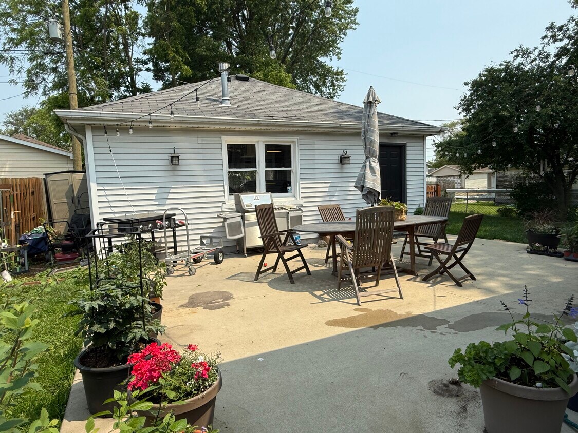 Foto principal - 809 Croghan Ave