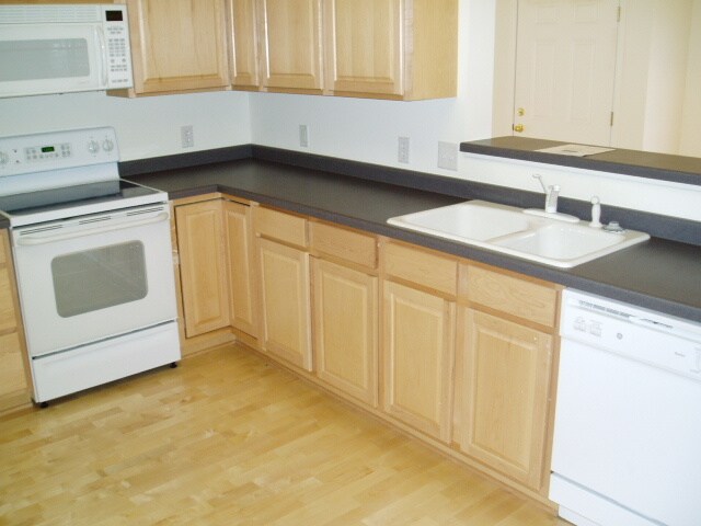 Building Photo - 2810 Spy Glass Dr