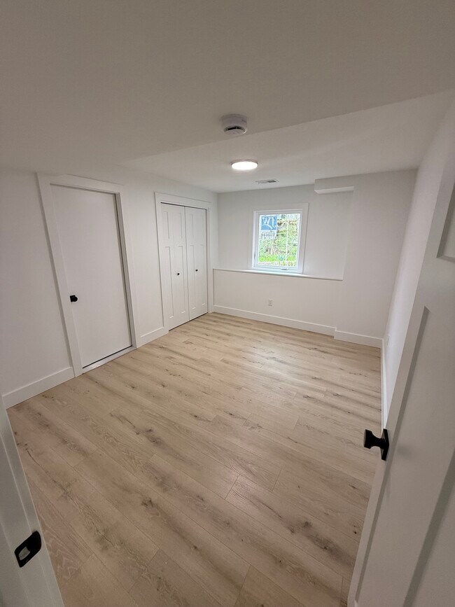 Foto del edificio - 16335 Comstock St