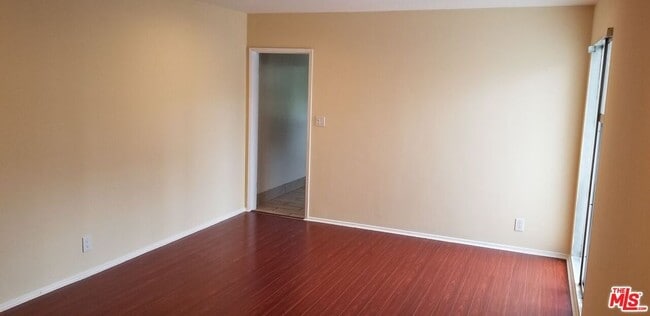 Building Photo - 5950 Carlton Way