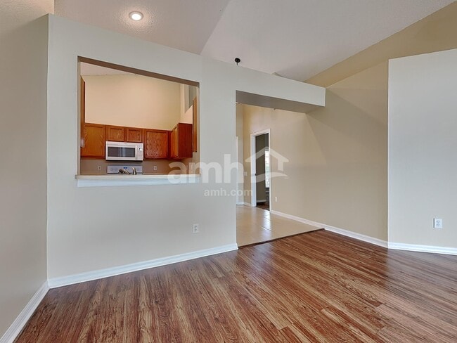 Building Photo - 10625 Cami Ct