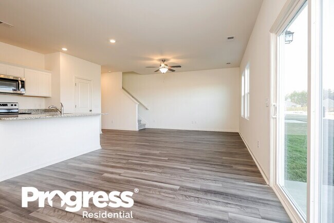 Building Photo - 819 Hydra Ln