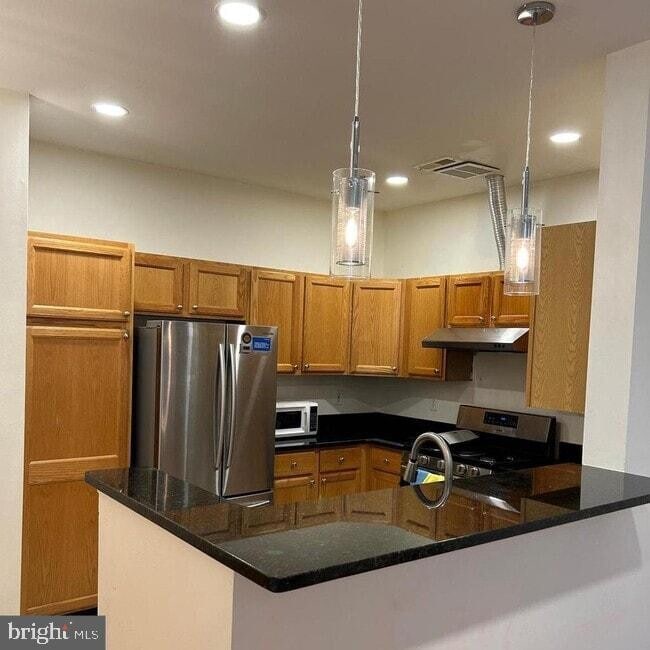 Building Photo - 25 Crusader Ct