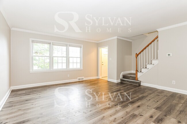 Photo - Discover Spacious Comfort & Fun Townhome