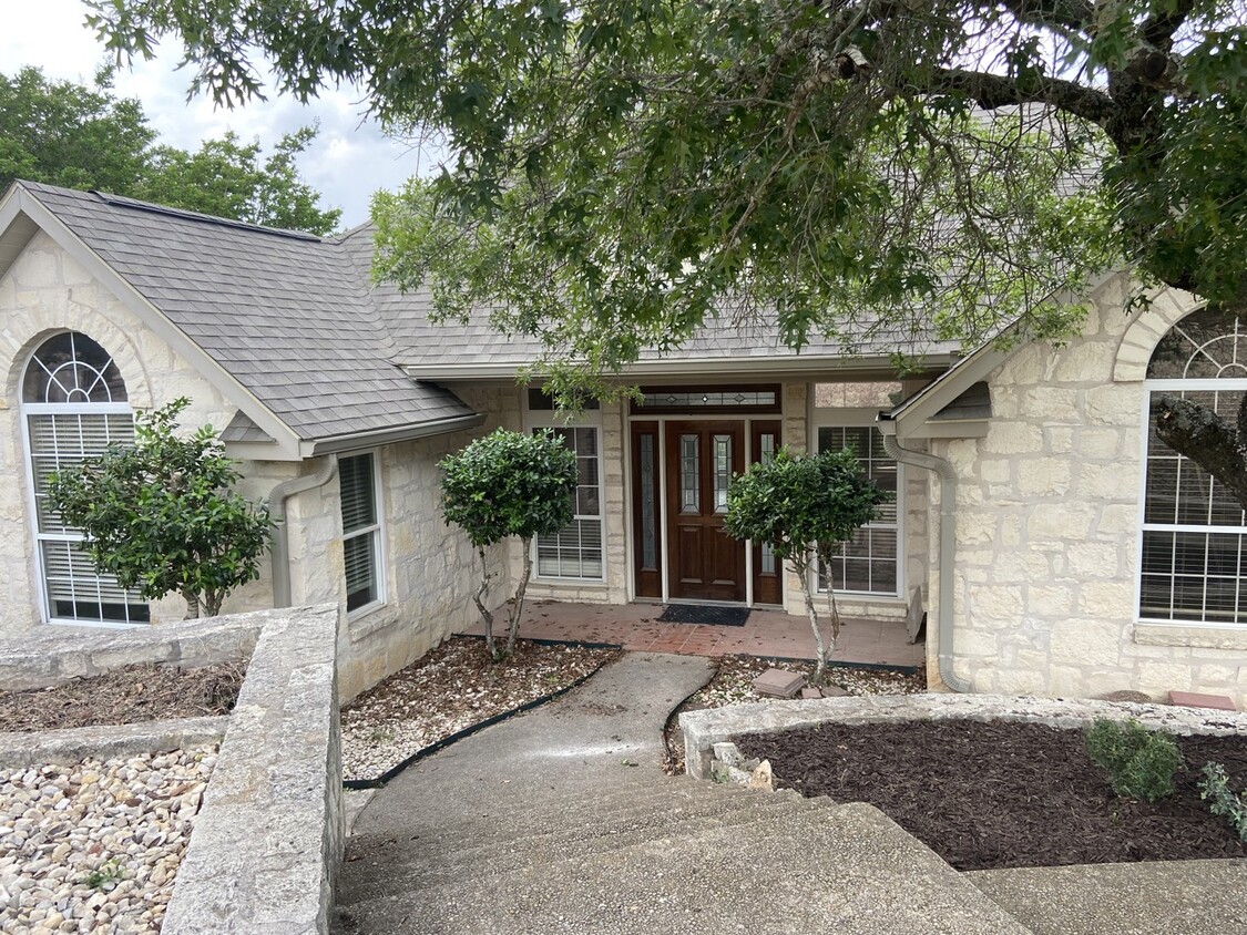 Primary Photo - 1906 Summit Ridge Dr