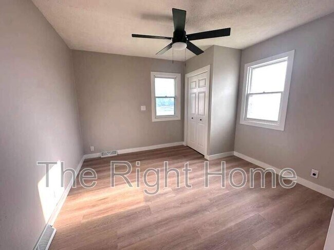 Foto del edificio - 4525 N 70th St