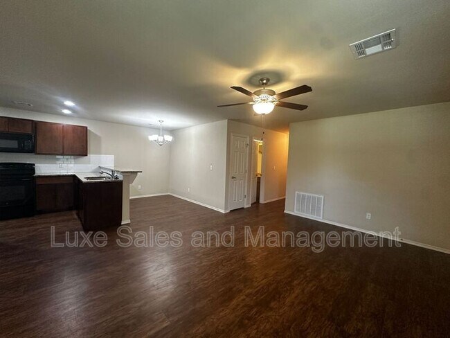 Foto del edificio - 785 SW 13th St
