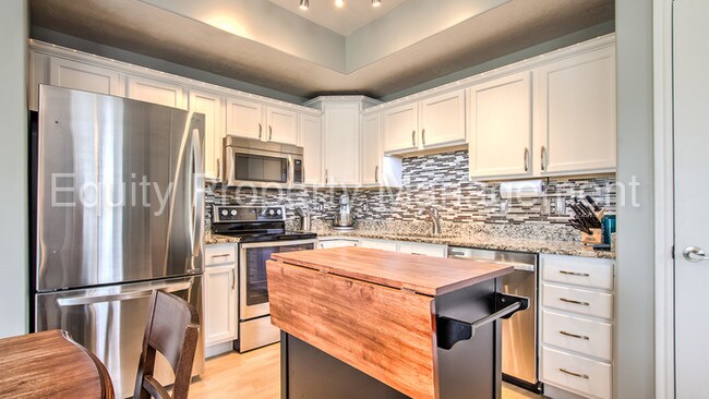 Foto del edificio - 3924 W Pines Point Way