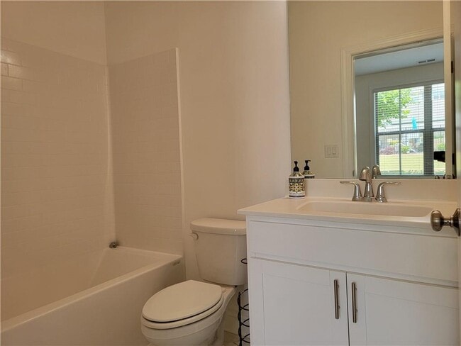 Building Photo - 3691 Ample Ave