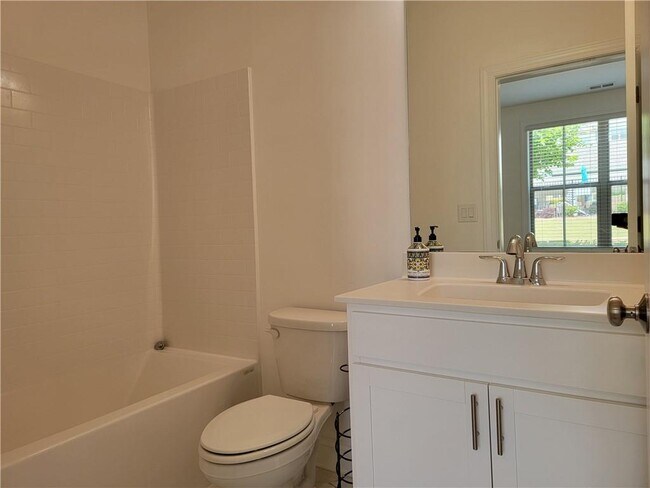 Foto del edificio - 3691 Ample Ave