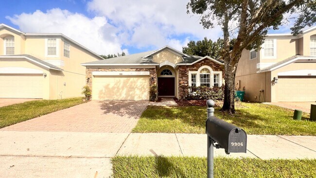Foto del edificio - Beautiful 3BD/2BA Home in Lake Nona Area | Modern Living in a Quiet HOA Community
