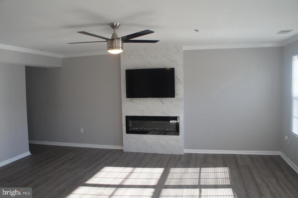 Foto principal - 5814 Holly Springs Dr N