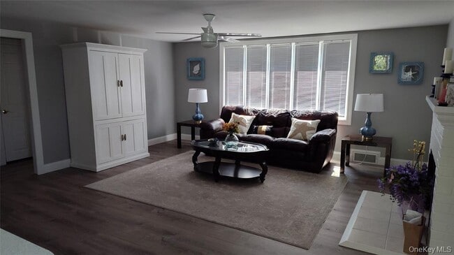 Building Photo - 1 Washington Ave E