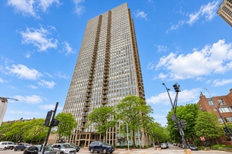 Building Photo - 1660 N La Salle Dr
