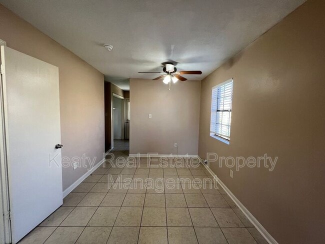 Building Photo - 418 Failla Rd