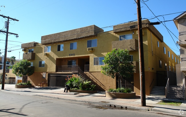 Building Photo - NoHo Liv Apartments