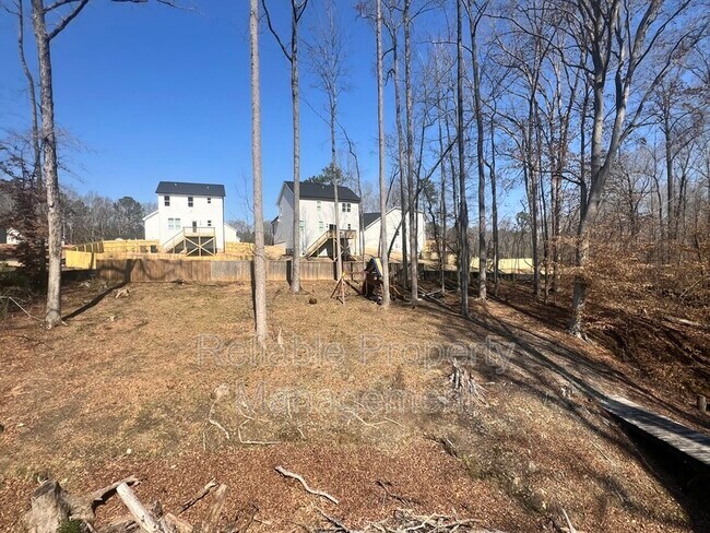 Building Photo - 222 Oakdale Ave