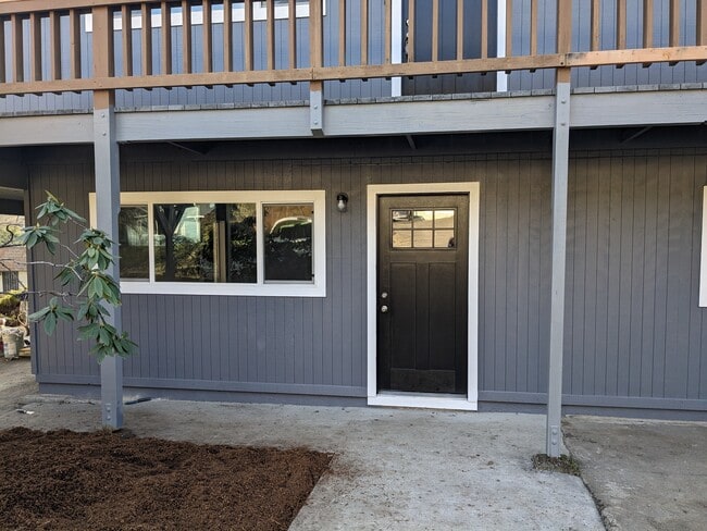 Building Photo - 3770 Potter St