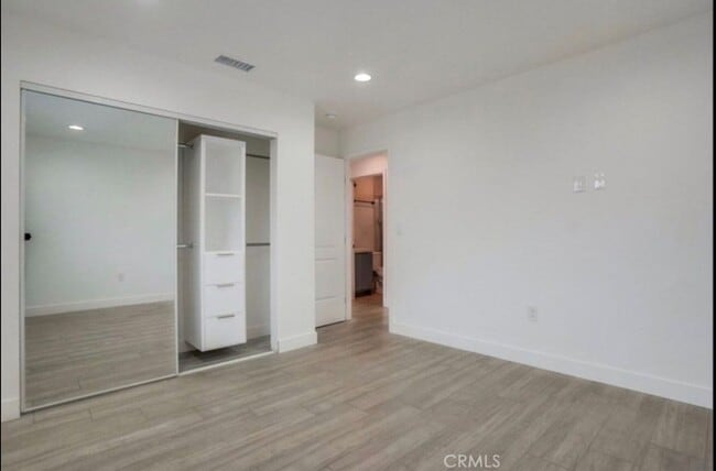 Foto del edificio - 15221 Ibex Ave