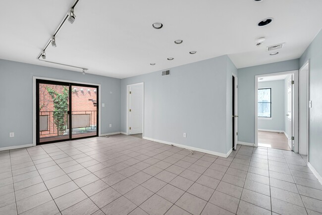 Photo - 1906 Paterson Plank Rd Apartment