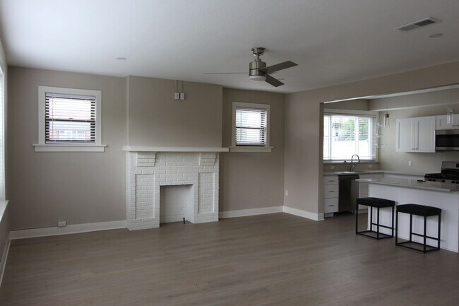 Foto del edificio - 1117-1119 S. Braddock Ave.