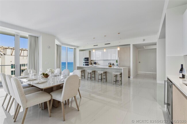 Building Photo - 3100 N Ocean Dr