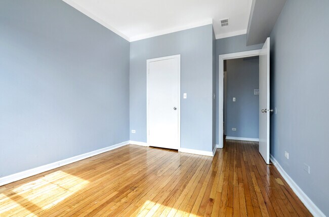 Building Photo - 7255 S Calumet Ave