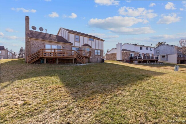 Foto del edificio - 37701 Fleetwood Dr