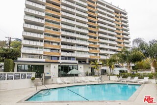Building Photo - 8787 Shoreham Dr