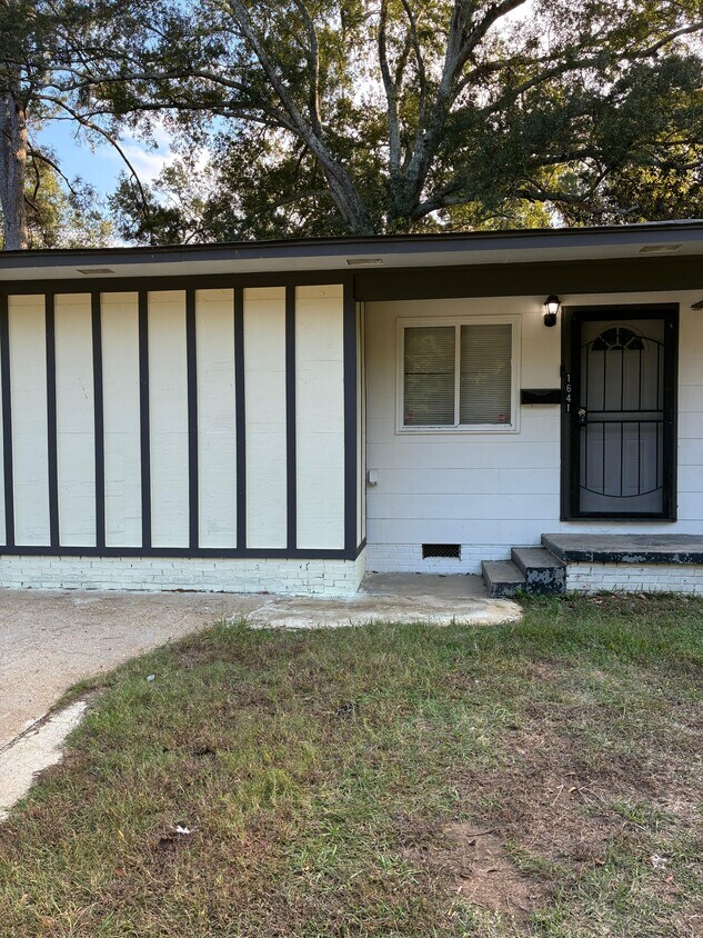 Foto principal - 1641 Woodburn St