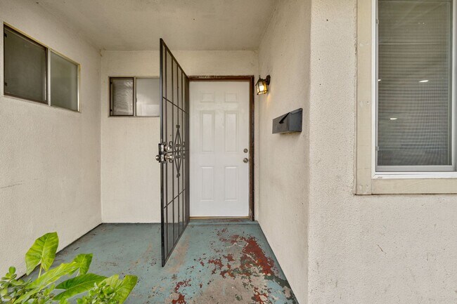 Foto del edificio - 2590 Cheryl Way