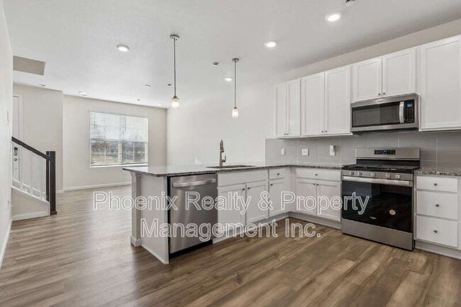 Building Photo - 192 Ambrose St