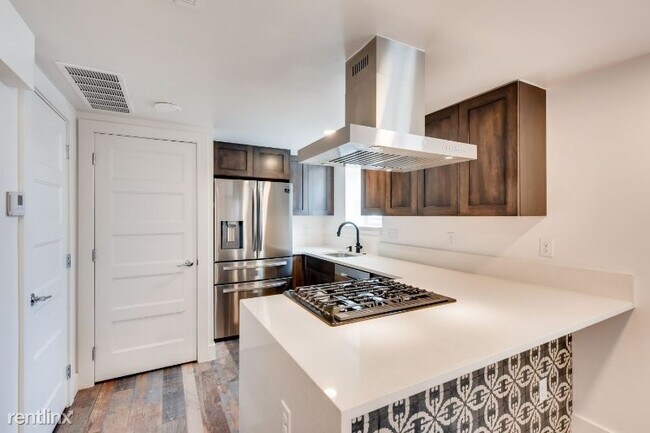 Building Photo - 2601 W 39th Ave