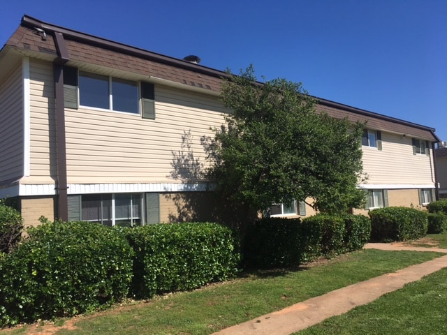 Primary Photo - 4217 SE 53rd St
