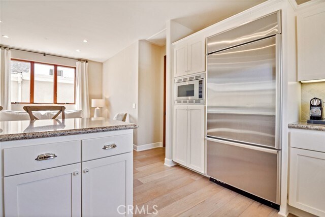 Building Photo - 709 Begonia Ave