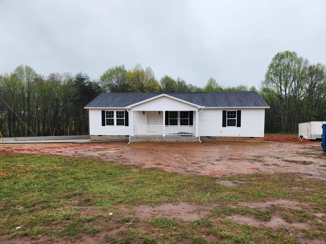 20 Robertson Dr, Township of Taylorsville, NC 28681 House Rental in