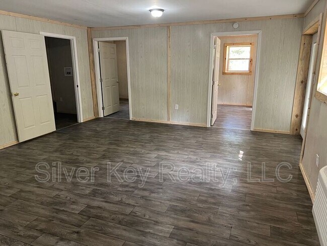 Building Photo - 1121 Athens Pike