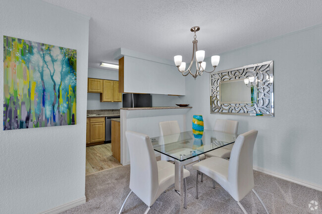 Cocina/comedor - Brownsville Sun Colony Apartments