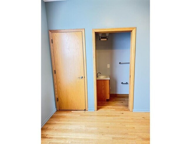 Foto del edificio - 845 N 8th Ave