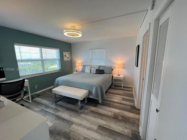 Building Photo - 1500 S Ocean Blvd