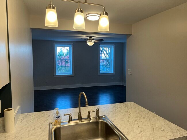 Foto del edificio - 25 S 6th St