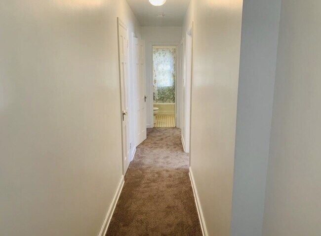 Foto del edificio - Charming 2-Bed side by side Duplex on Grand Ave S #2