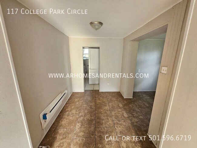 Foto del edificio - 117 College Park Cir