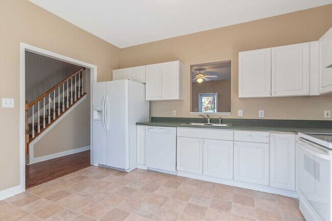 Foto del edificio - 5813 Neuse Wood Dr