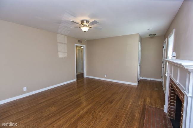 Building Photo - 3 br, 1 bath House - 713 Meadowbrook Drive