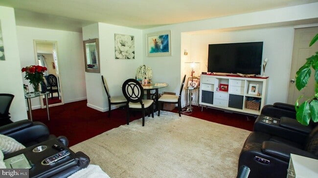 Foto del edificio - 18925 Mills Choice Rd