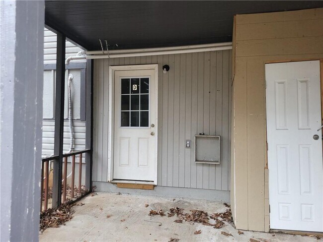 Foto del edificio - 2308 Lakewood Ave SW