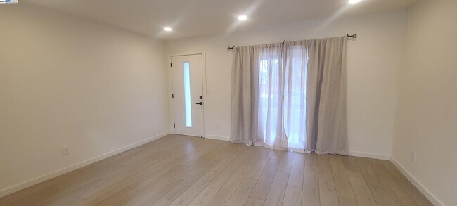 Building Photo - 1137 Hibiscus Way