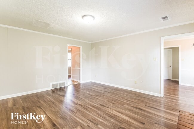 Building Photo - 4110 Friendship Ln