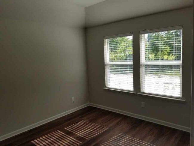 Foto del edificio - 33455 Hyacinth St